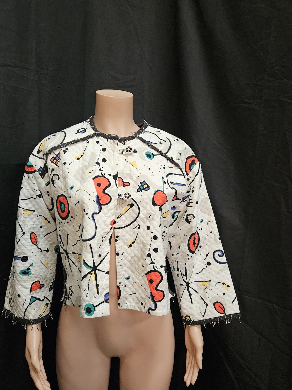 A73 Tzeadle Abstract Print Women’s Quilted Jacket - White Size Medium